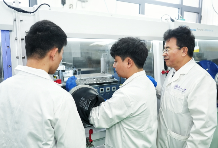 南開化學趙慶、陳軍團隊Nature發表超高比能電池領域重要突破